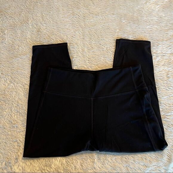 Athleta cropped leggings    - Picture 1 of 3
